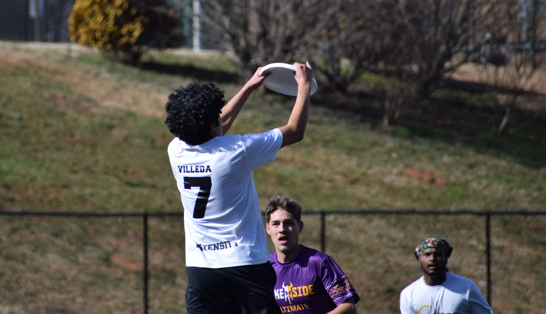 An Eclipse player skying for a catch